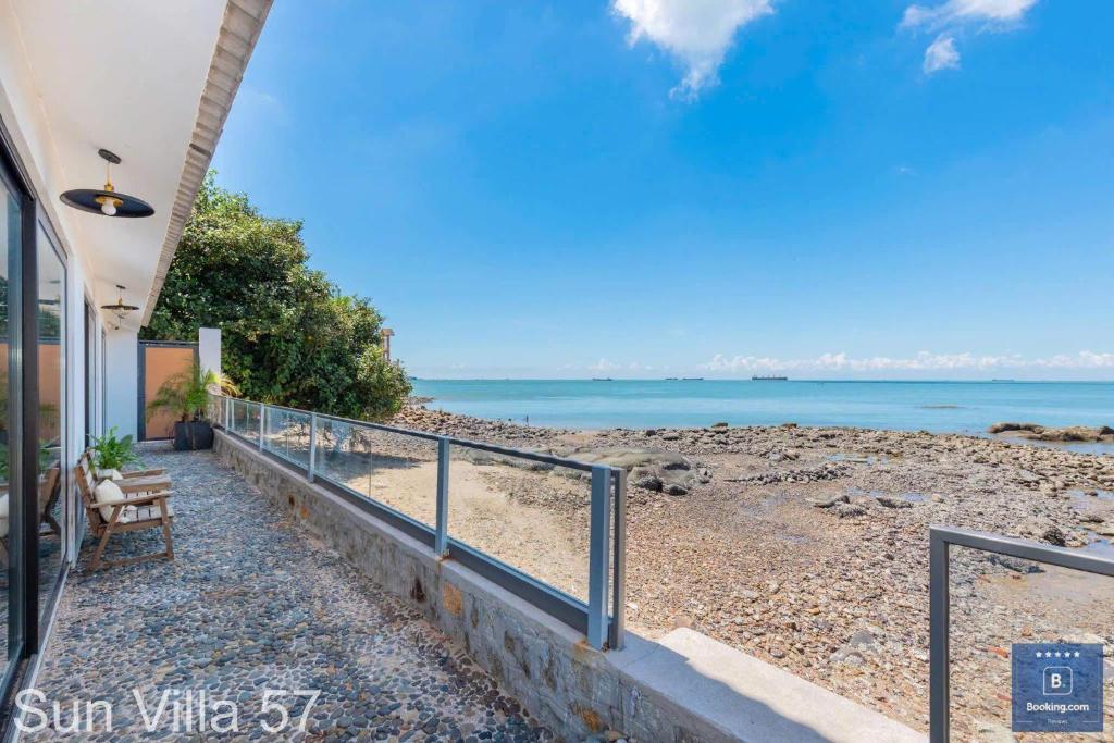 Sun Villa 57 - View Trực Diện Biển — photo 1