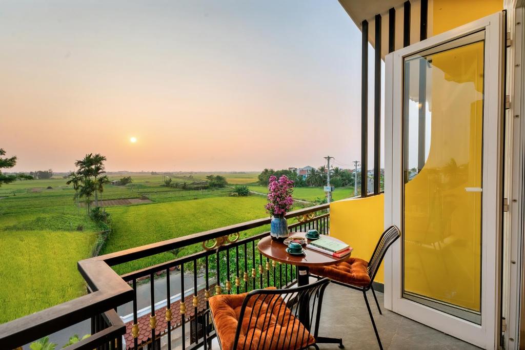 Sam Retreat Hoi An Villa - Peaceful Rice-Field Retreat photo 2