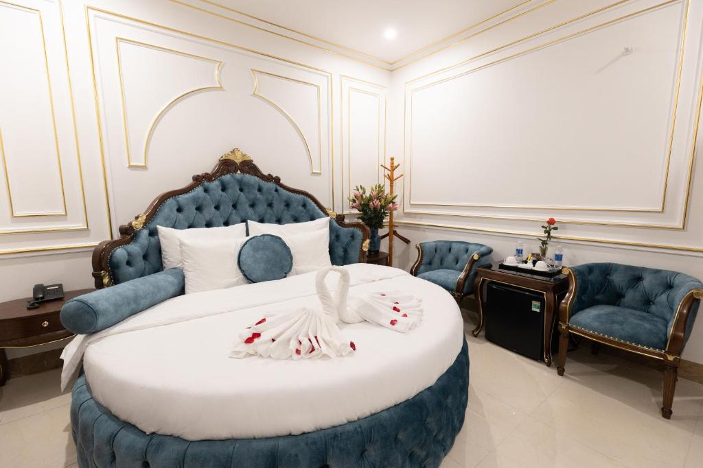 Royal Hotel Sài Đồng - Long Biên photo 2