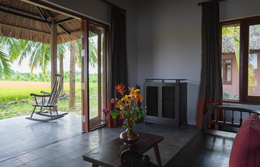 Thala Tra Vinh photo 3