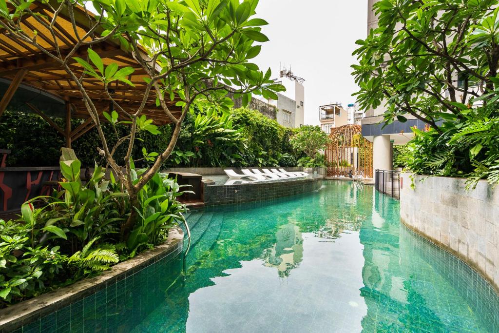 Zenity 3BR Condo: Luxury and Comfort in Quận 1 — photo 1