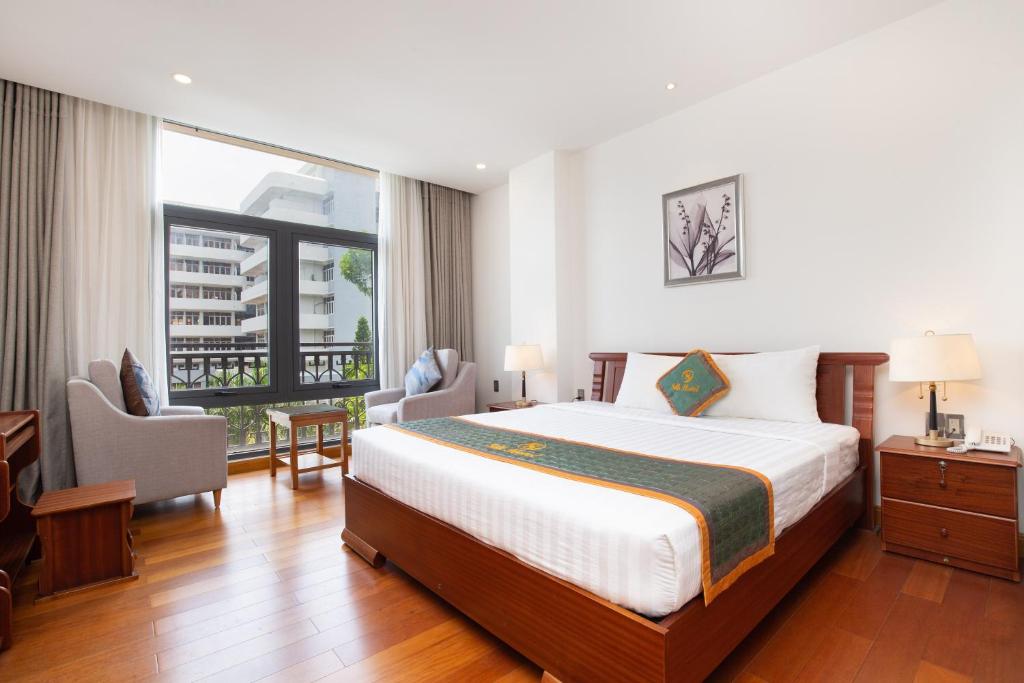 Silk Hong Ha airport hotel photo 2