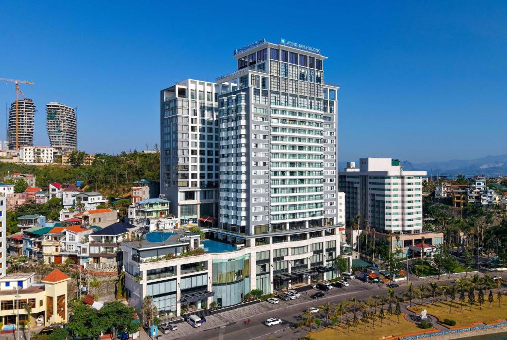 Wyndham Legend Halong — photo 1