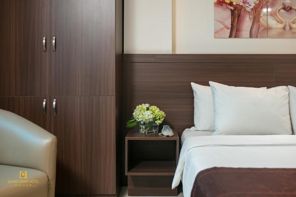 Sao Hotel Nguyen Ngoc Vu photo 2