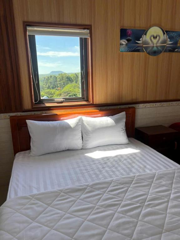 Bình Minh Hotel Pleiku photo 2