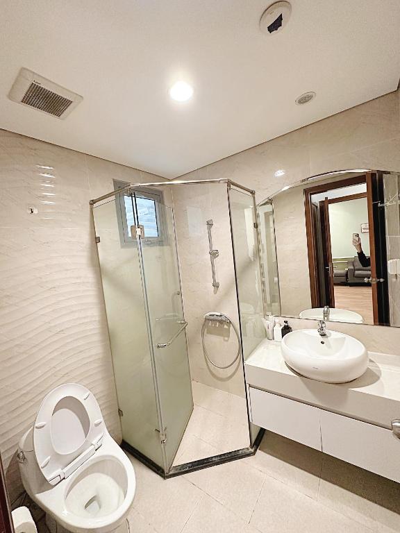 Lovely 2BR Apt in City Center photo 3