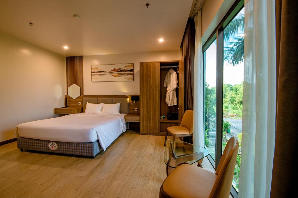 ZEN RIVERSIDE HOTEL & RESIDENCES photo 2