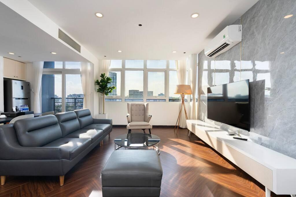 The Rixx Parkview Apartment@ D1/Ben Thanh/pool/gym — photo 1