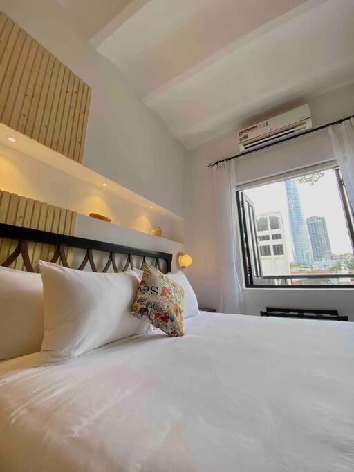 Daniel's Studio in Saigon Center with Hot tub and View photo 2