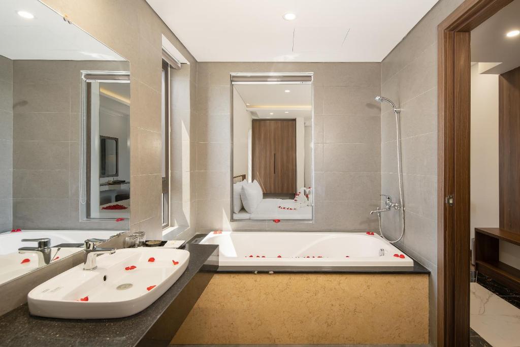 Tan Phuong Nam Hotel & Apartment photo 3