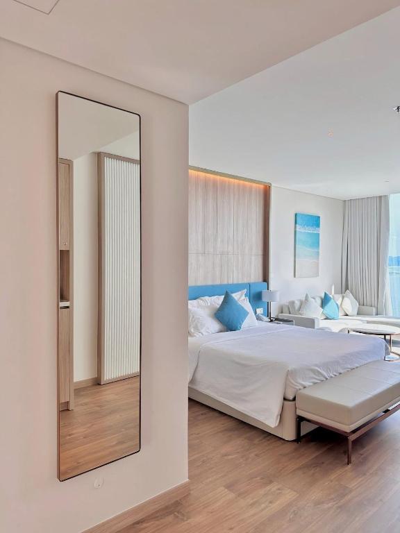 Àlacarte Ha Long Bay Apartment - Golden Horizon — photo 1