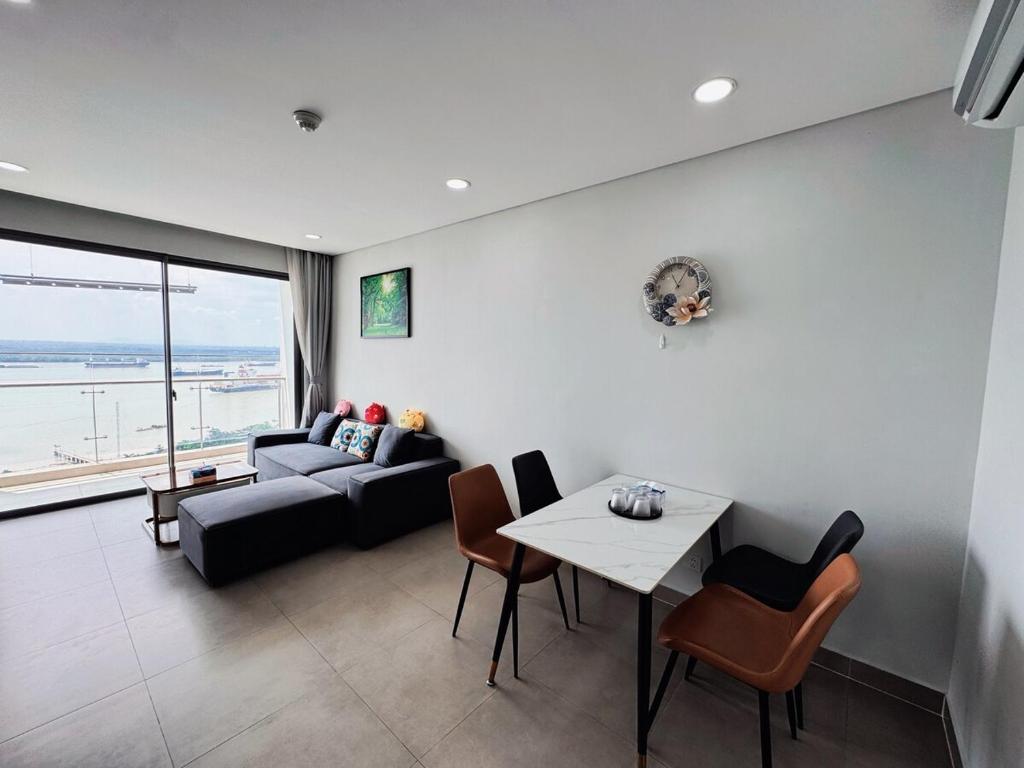 Saigon River Poem Apartment photo 2