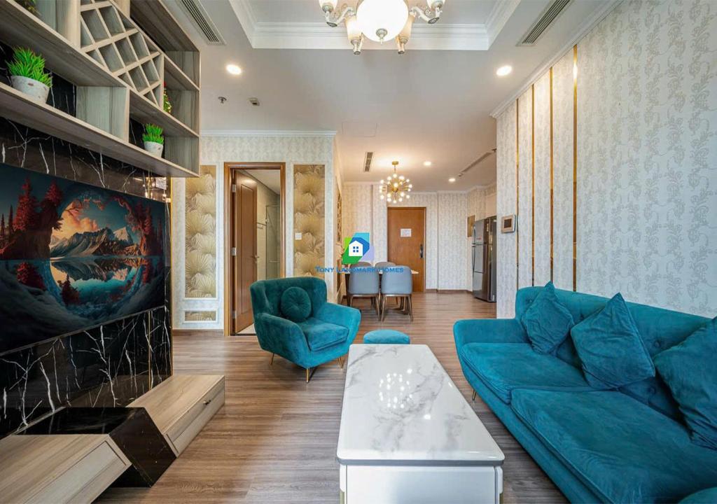 Modern Elegance in Central Park