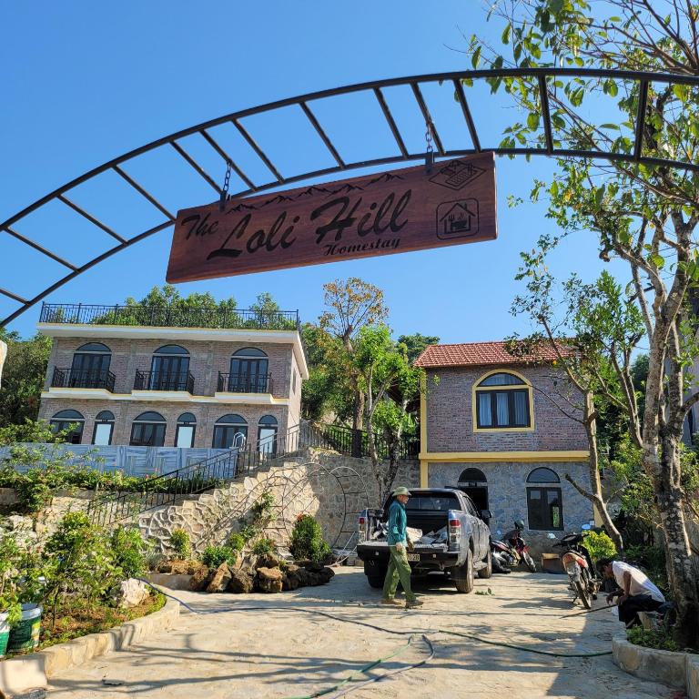 The Loli Hill Homestay — photo 1