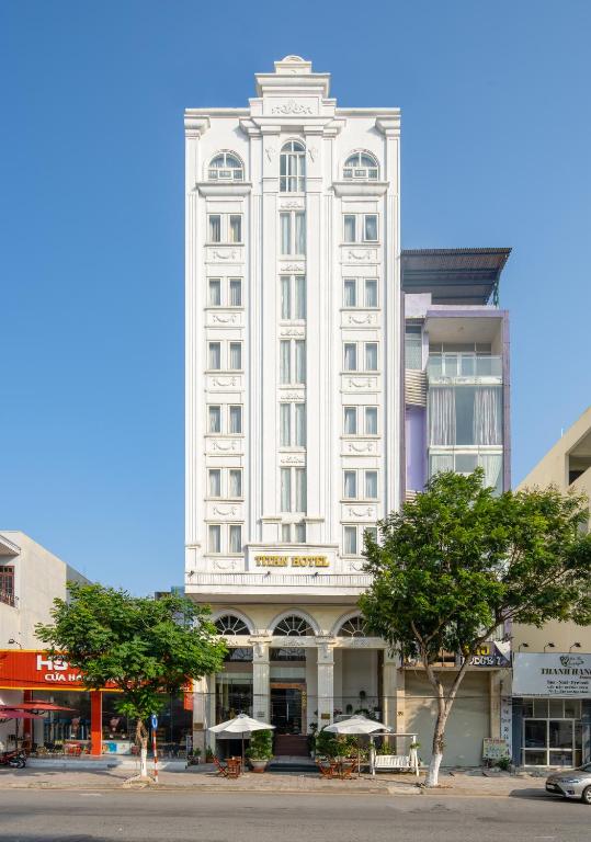 Titan Hotel Da Nang photo 2