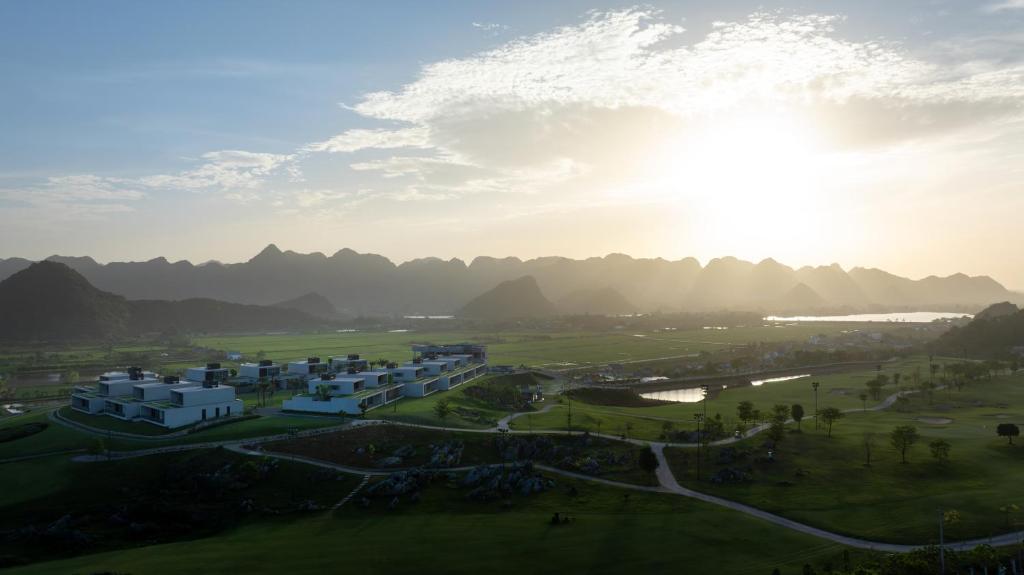 The Five Resort & Golf Hoang Gia Ninh Binh — photo 1