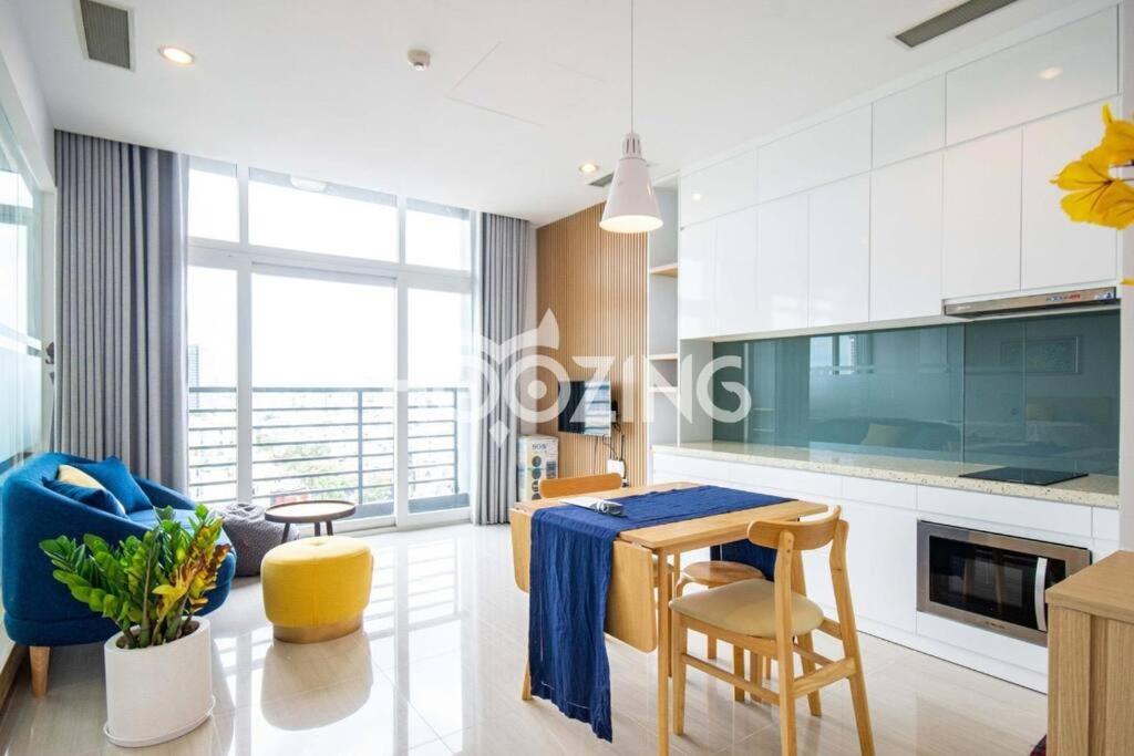 The Rixx Stylish Apartment - Ben Thanh/gym/pool/bar — photo 1