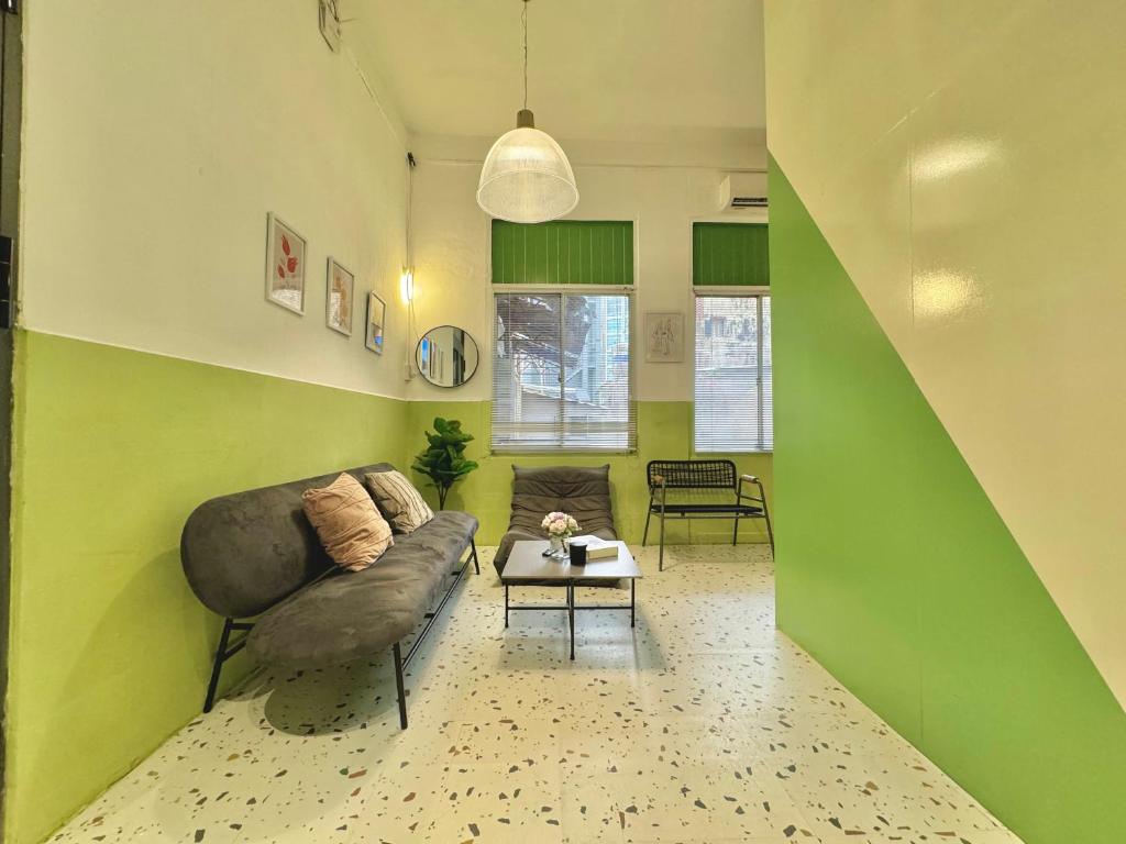True local living in District 1 - Sumo Home — photo 1