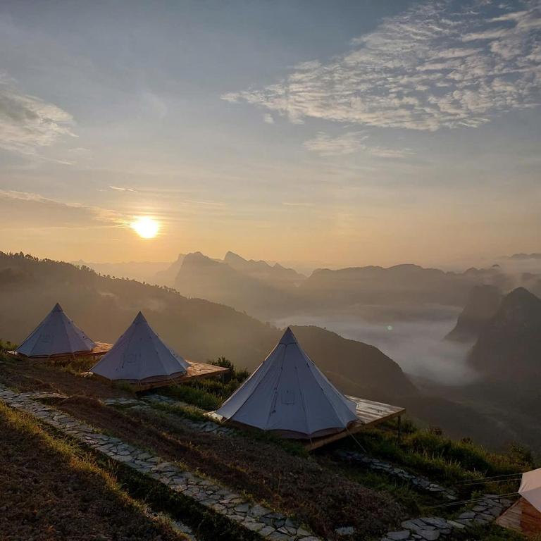 Sunrise Ha Giang Camping An Introspective Stay — photo 1