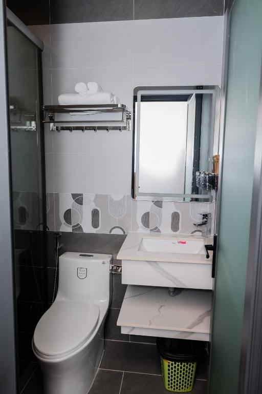 Suka Hotel photo 3