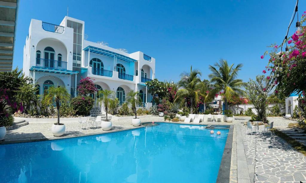 Santorini Villa Cam Ranh — photo 1