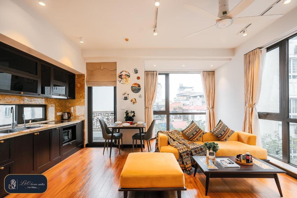 High-ser Apartment -2BR - NiceView - Parking - Spacious - In center — photo 1