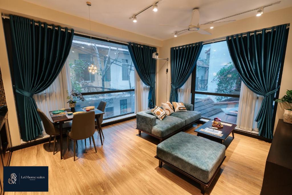 High-ser Apartment -2BR - NiceView - Parking - Spacious - In center photo 2
