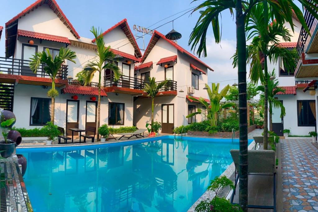 The Pineapple House photo 3