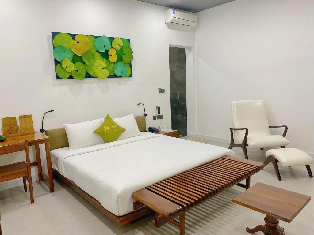 TA Hue Boutique Hotel photo 2