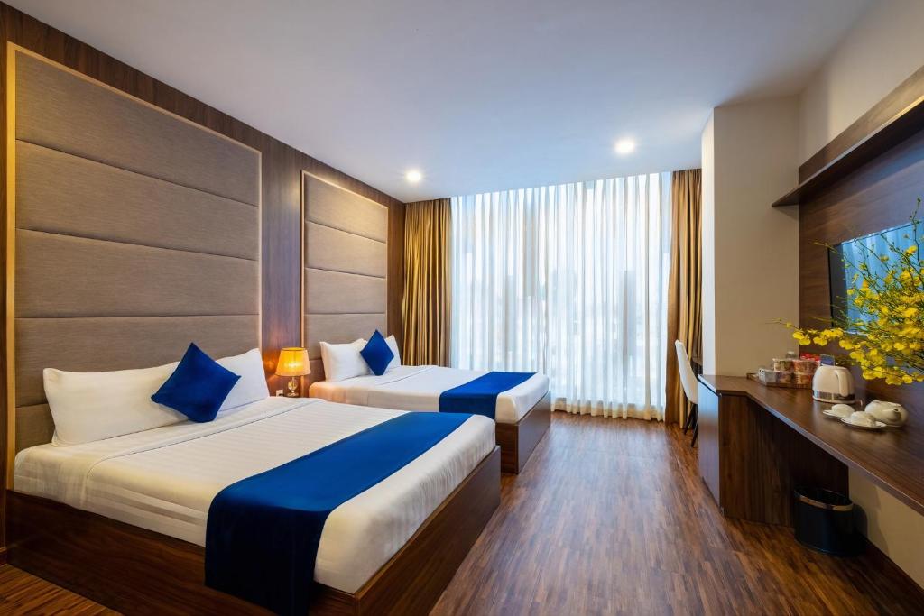 Sandals Hotel photo 2
