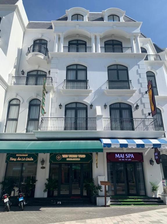 The White Wind Hotel - Grand World Phu Quoc — photo 1