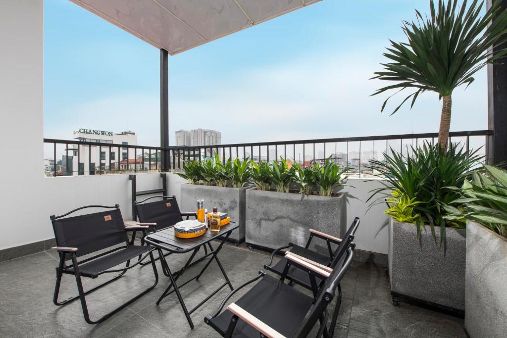 The Literature'N Central Hotel and Travel Ha Noi 177 photo 2