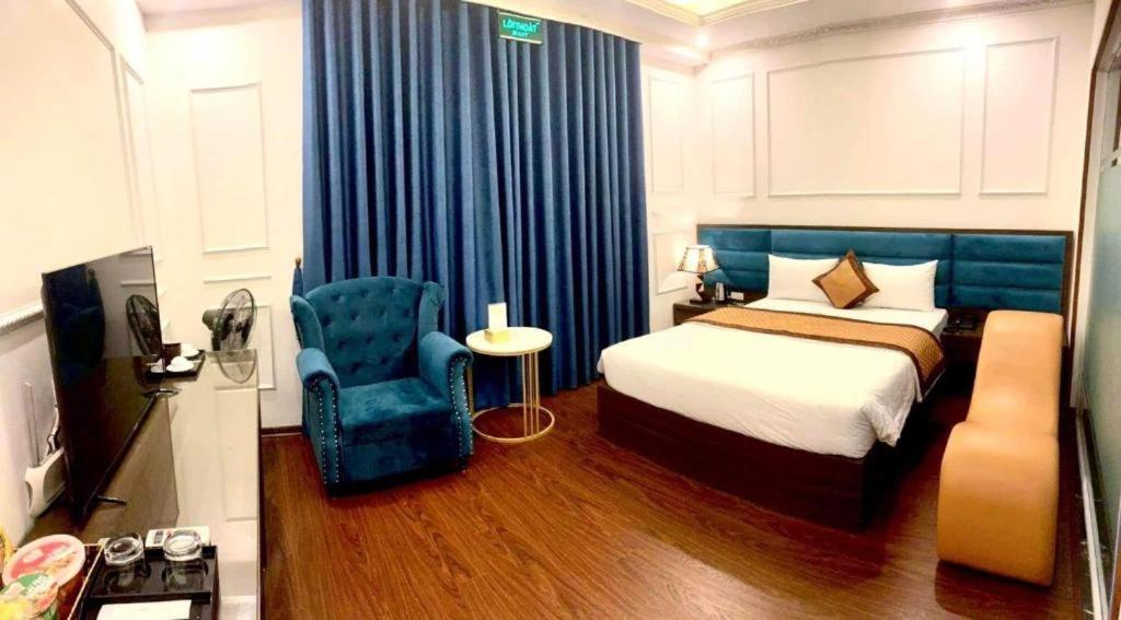 Royal Hotel - số 18 LK23 photo 3