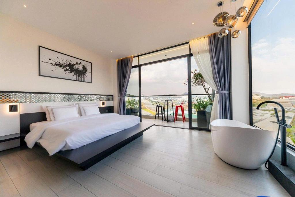 LYN's HOTEL photo 3