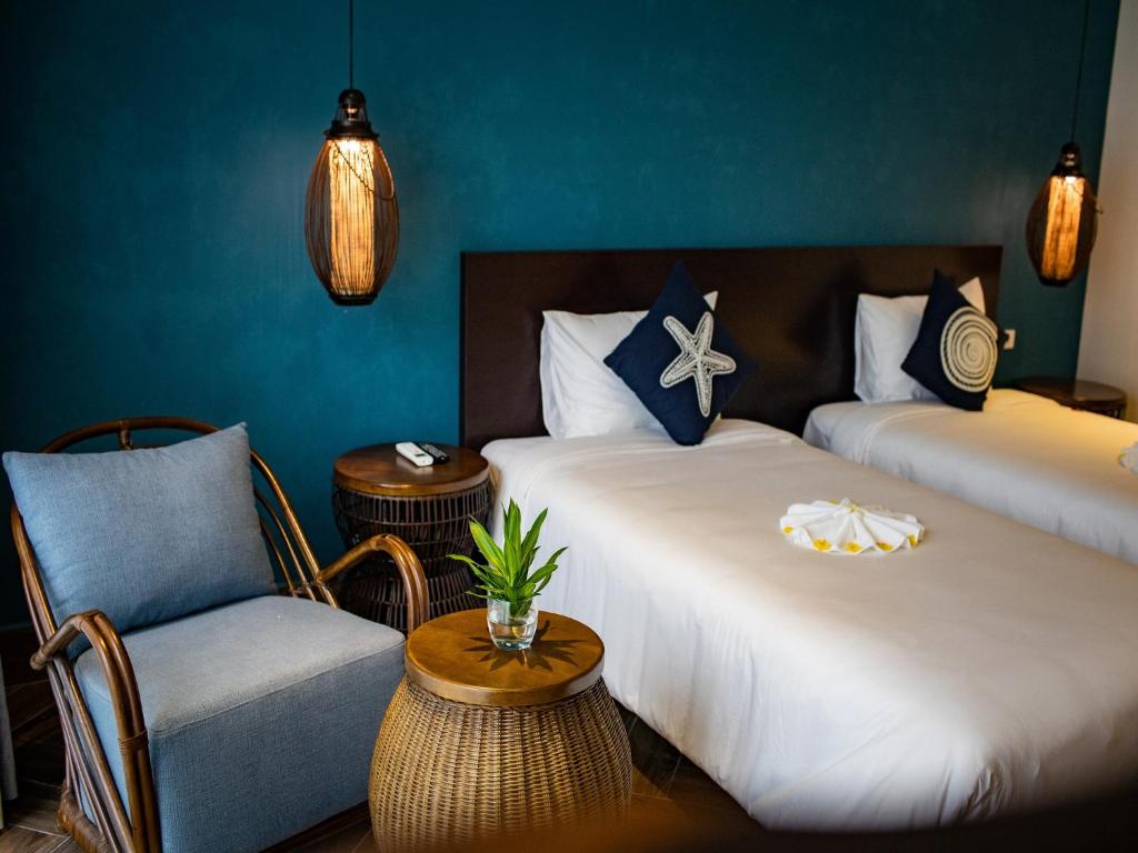 The Blue Alcove Hotel photo 2