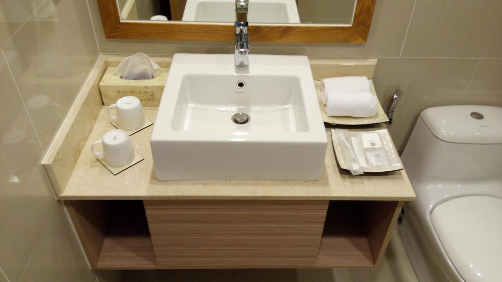 Ocean Apartment Spa & Golf Danang photo 3
