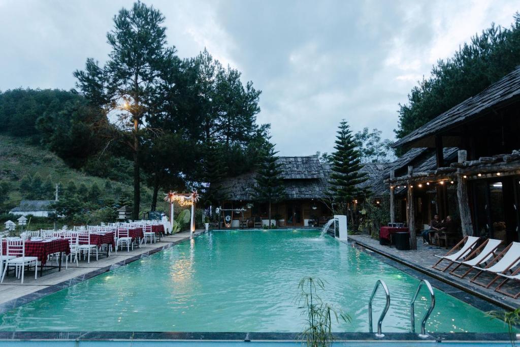 The Nordic Village - Evergreen Retreat photo 2