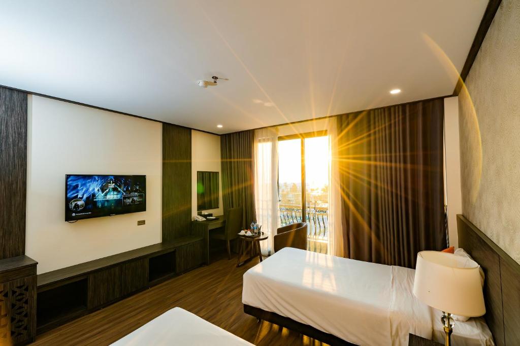The One Ha Long Hotel photo 3