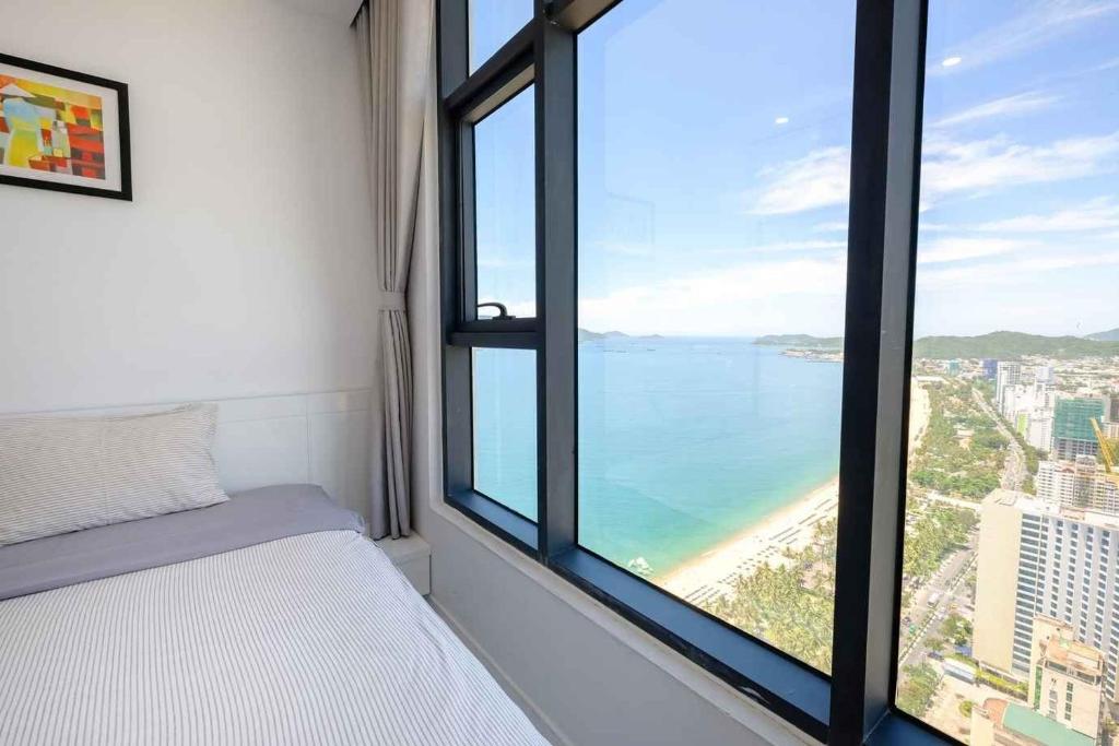 Sunrise Sea View Apartment photo 2