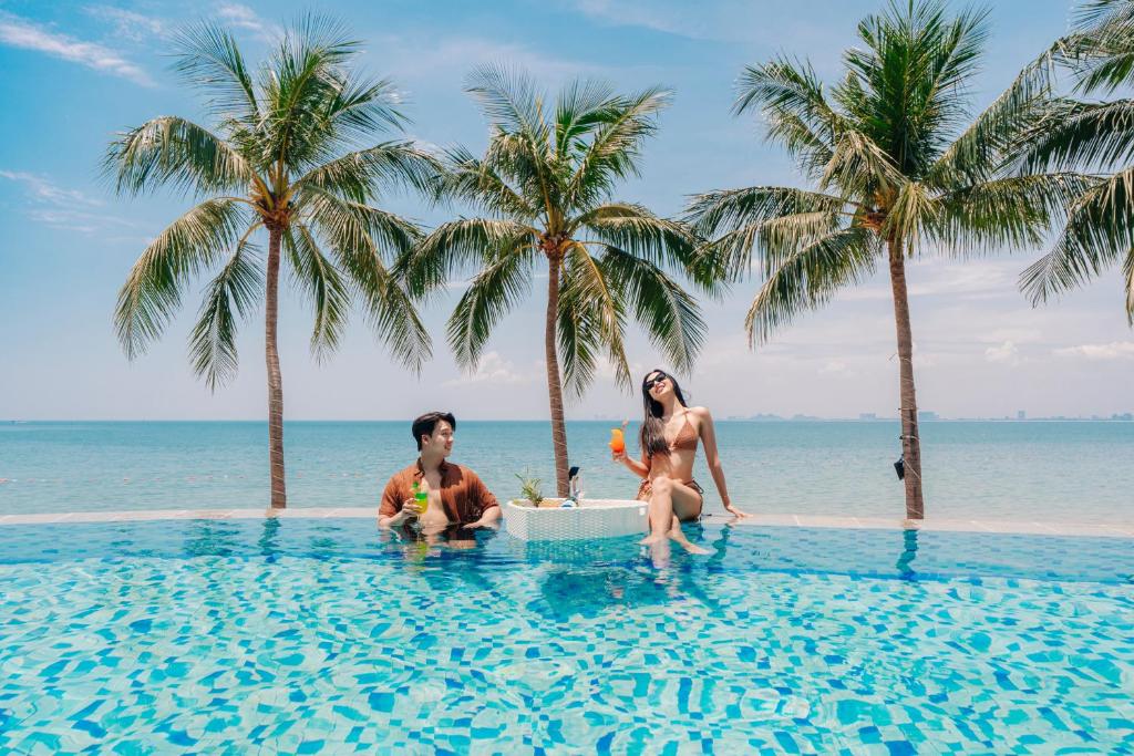 Son Tra Beach Resort & Spa Danang photo 3