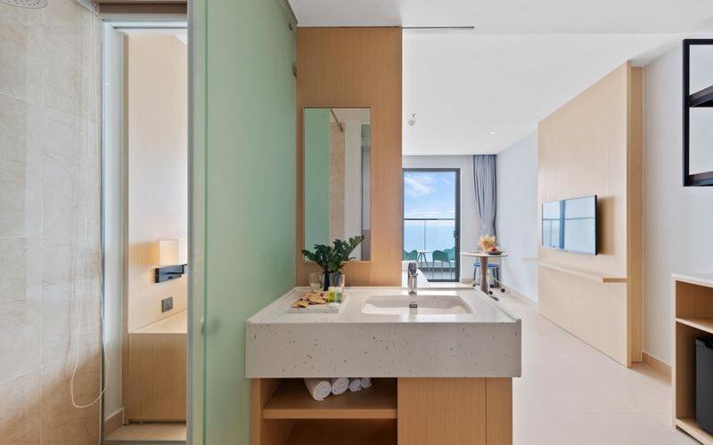 JOY Seaview Apartment in Cam Ranh Nha Trang photo 3