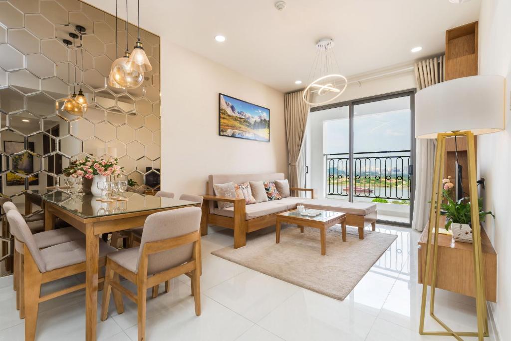 Saigon Royal Apartment 2 bedrooms amazing view for over 30 nights photo 2