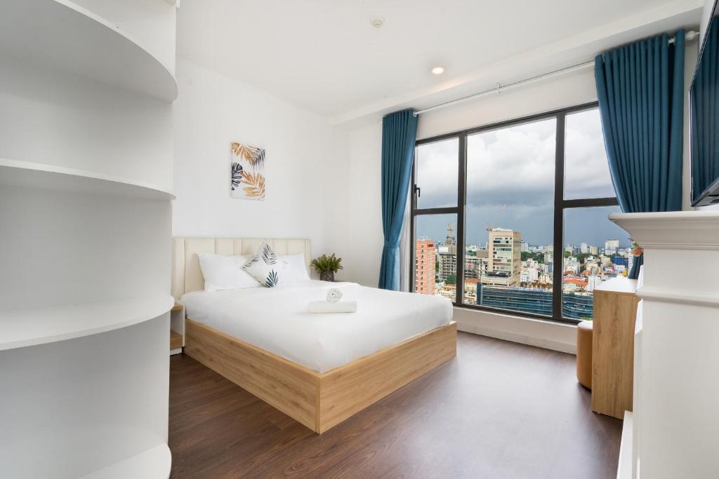 Saigon Royal Apartment 2 bedrooms amazing view for over 30 nights photo 3