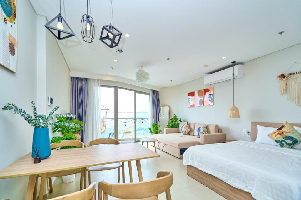 The Sóng Infinity Pool Seaside Apartment - Hồ Bơi Vô Cực photo 3