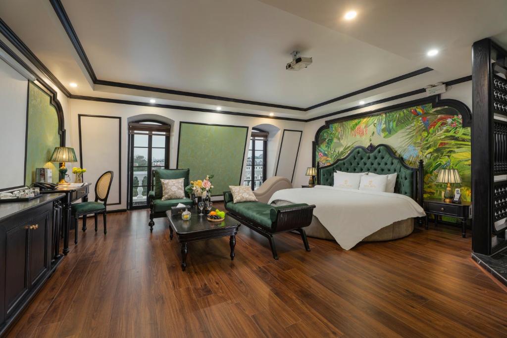 Royal Hotel Vinh Yen photo 2