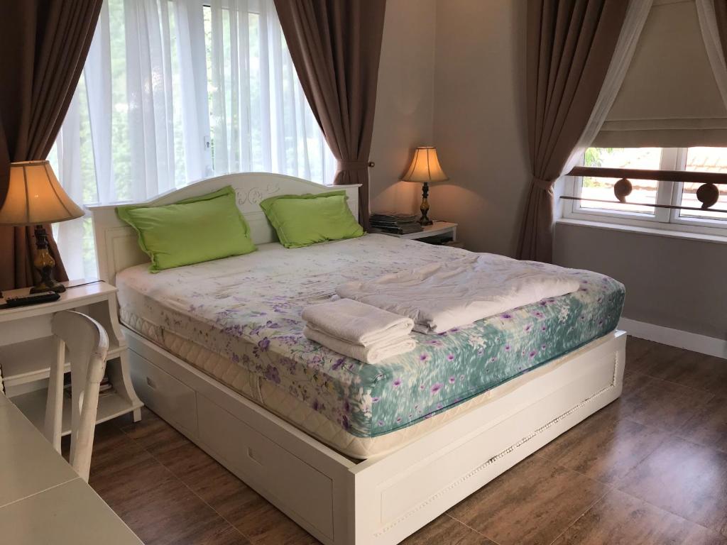 Nancy Sea View Villa 1 photo 2