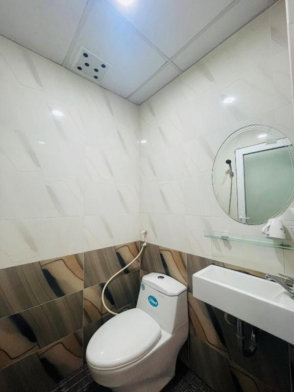 Thuỳ Dương 1 Hotel CHỈ 3 PHÚT TỚI SÂN BAY TÂN SƠN NHẤT photo 2