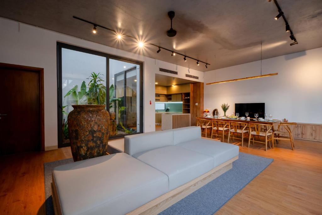 Sila Prana Villa - Luxury Private 8BRs Pool Villa Da Nang Beach photo 3