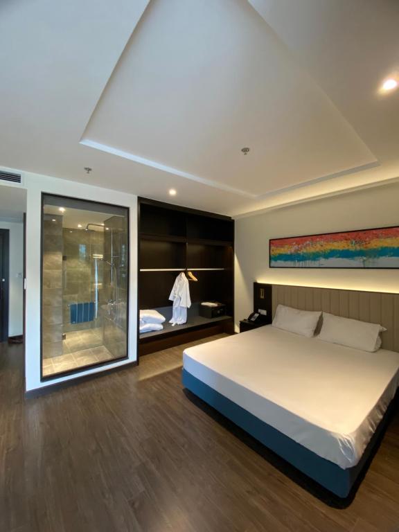 Căn hộ khách sạn Hạ Long Premier Sapphire — photo 1