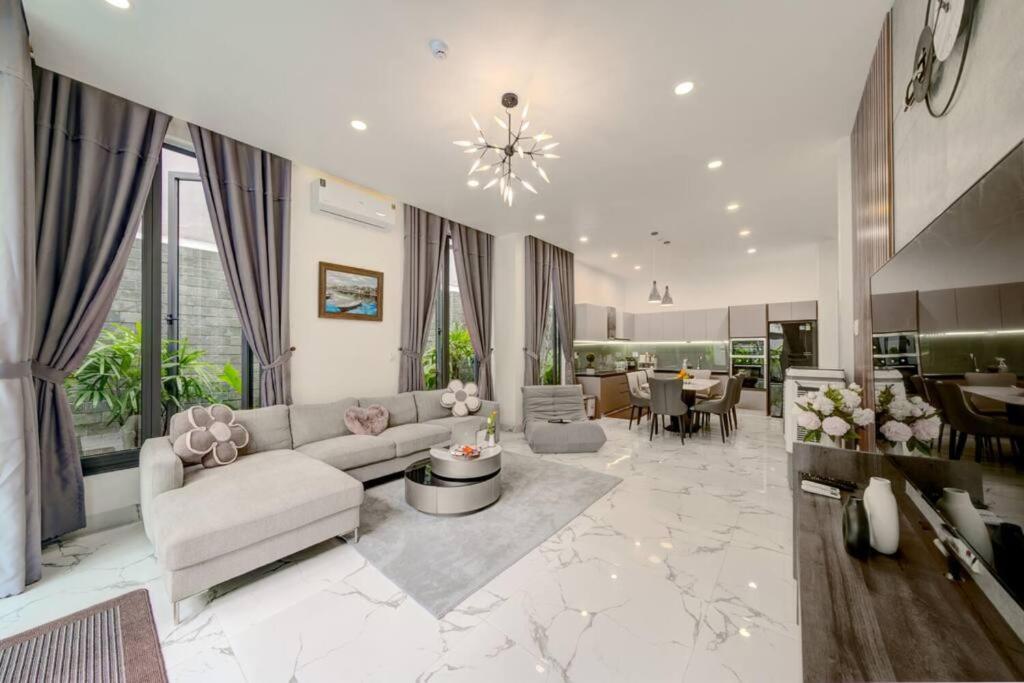 Luxury Private Pool villa - Free Pick up and Full AC photo 2